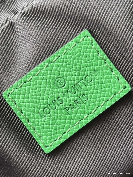 Official oldcobbler VUITTON LOUIS Alpha-11.0*18.5*6.5CM Nano 0806